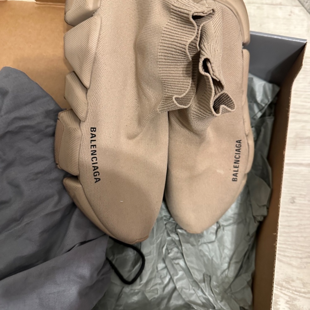 Balenciaga knit sneakers size 38 - Picture 2 of 4